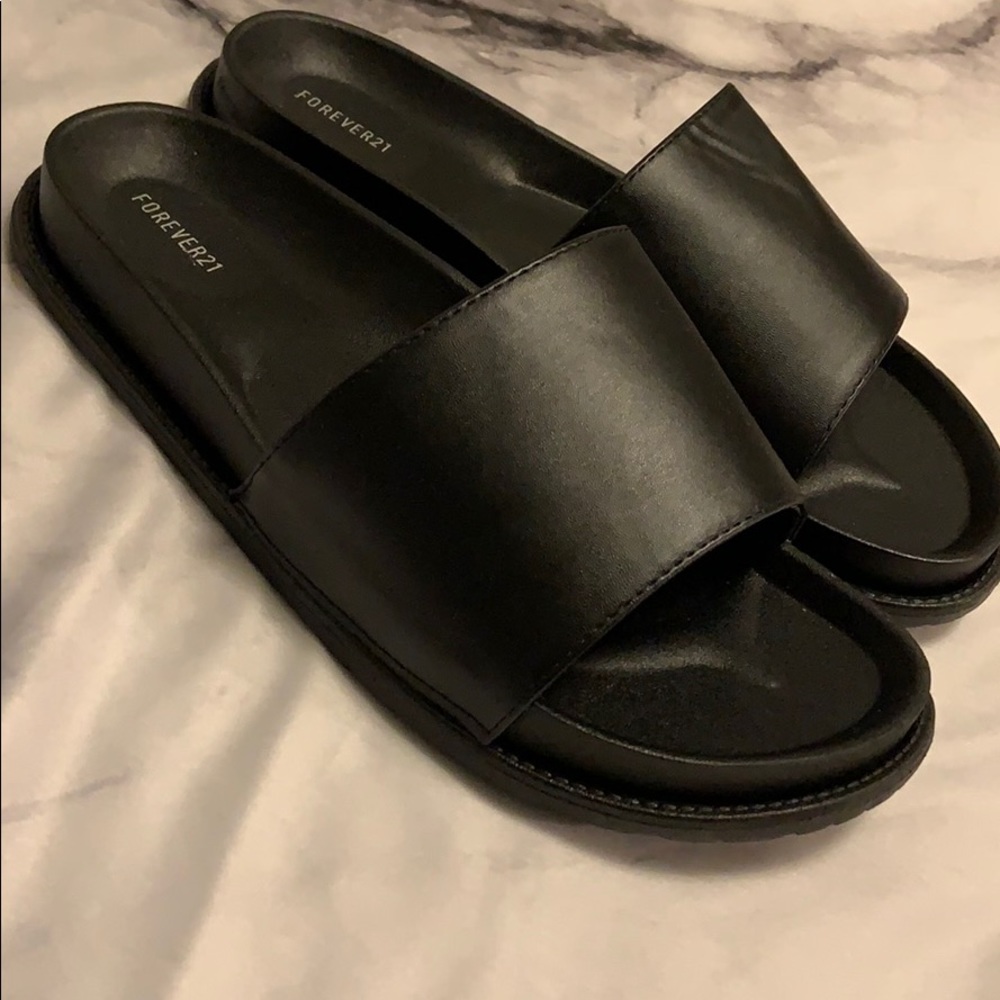 Forever 21 size 10 sandals